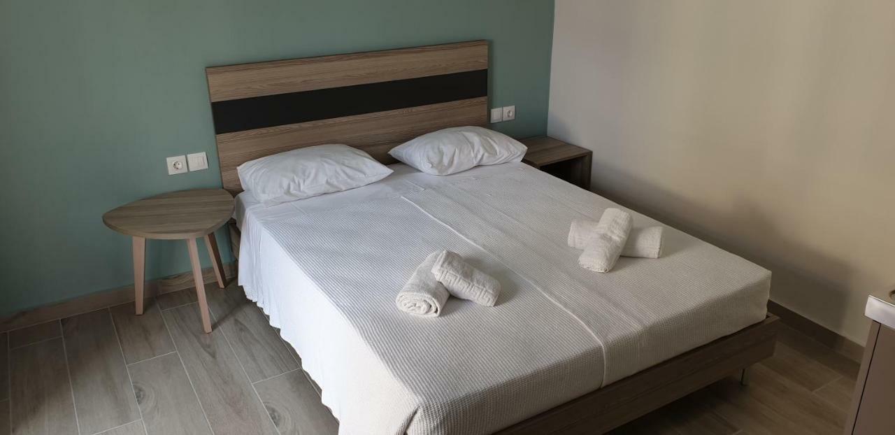 Chriselia 1 Apartment Неа Рода Екстериор снимка